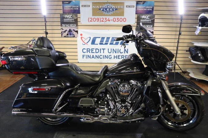 2016 -Davidson Touring  2016  Davidson Electra Glide Ultra Limited FLHTK 103 CleanTitle 