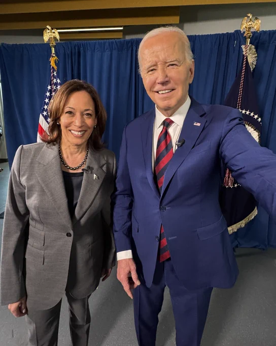 President Biden and Vice President Harris take a selfie.