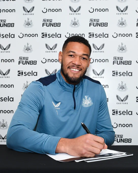 Joelinton signing a new contract with Newcastle United