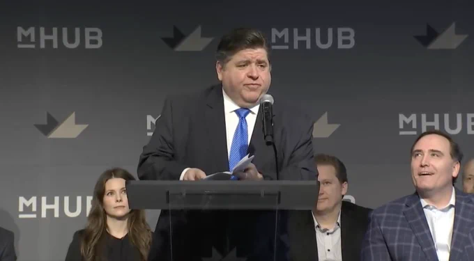 Illinois Governor JB Pritzker at mHUB discussing the multi-year plan for The Bloch Quantum Tech Hub to develop quantum technology solutions for pressing issues such as climate solutions, drug discovery, grid resilience, secure communications, and more by accelerating industry adoption to drive research commercialization—an initiative that is projected to generate $60 billion in economic impact for the Chicago metro area over the next decade.