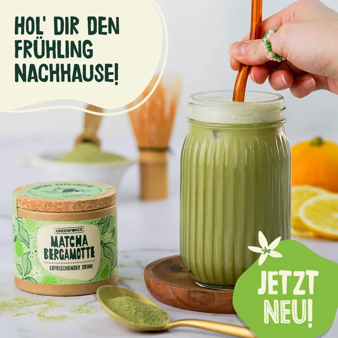 Auf dem Bild ist unser neuer Matcha Bergamotte Drink zu erkennen.