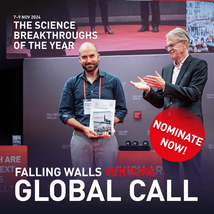 Alessandro Grillini, 2023 Science Breakthrough, science-start-up category, receives the award on stage at the Science Summit in Berlin. 