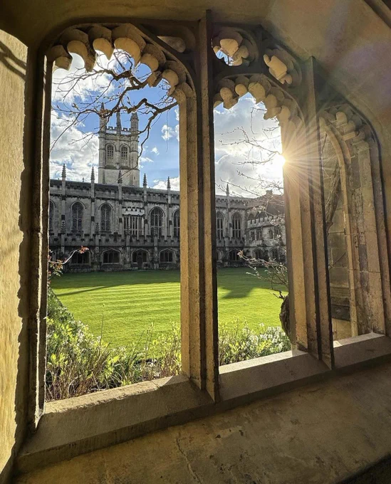 Magdalen College, Instagram image: @EstherJohnsonPhotography