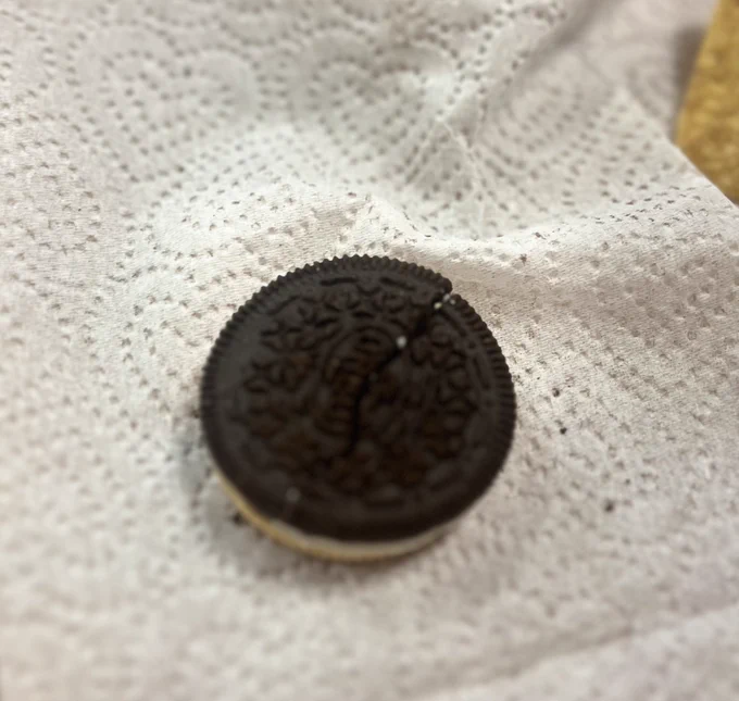 Edible solar system in afterschool #oreos #easyscience #solareclipse #SolarEclipse2024 #solarsyste