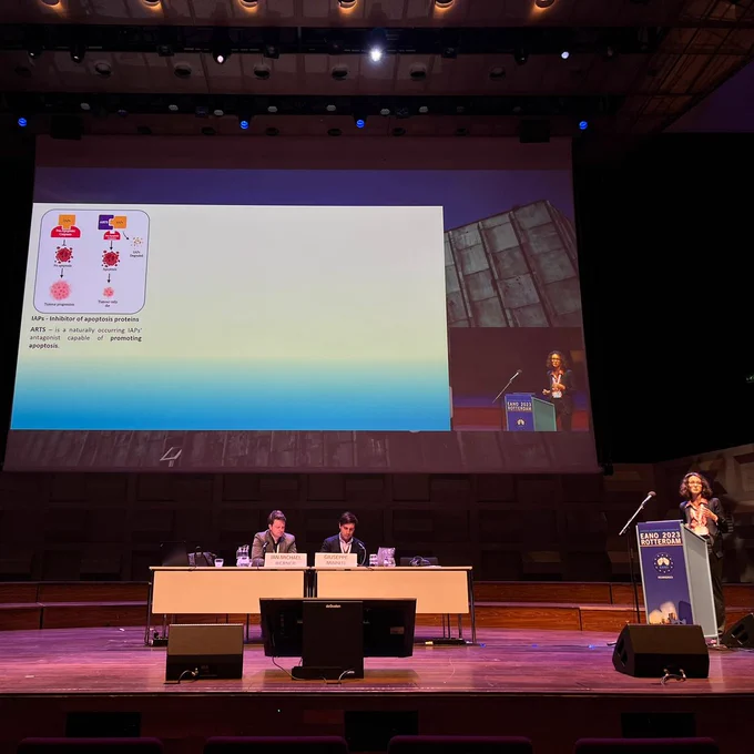 Ph.D. student Helgi Kuzmychova giving a lightening presentation of her research poster at the 2023 European Association of Neuro-oncology conference in Rotterdam, the Netherlands. She won first prize for the best basic science poster presentation. 