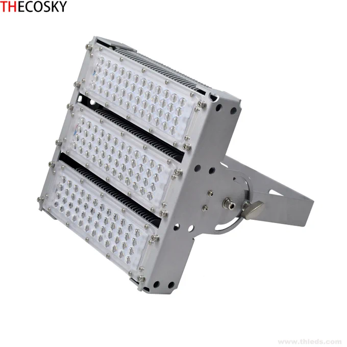 Modular LED flood lights & Highbay lights

#floodlight #ledlight #tunnellight #highbay #highbaylight #linearlight #projectslight #warehouselight #lighting #lamp #ledlamp #modularlight #customization #THECOSKY