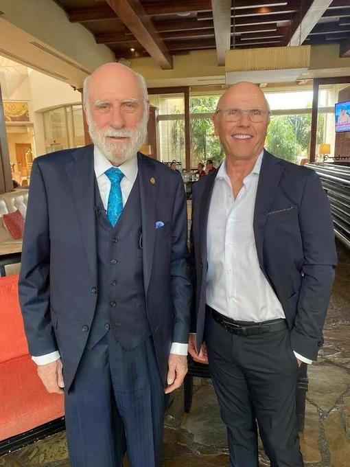 Left to Right: Vint Cerf, founder of the internet, was speaking with telecom innovator, David McCourt, in Costa Rica about the Past, Present and Future of the Internet in an AI world