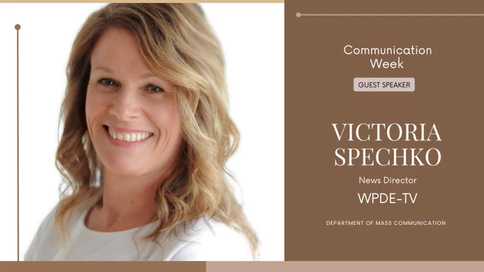 Head shot of smiling Victoria Spechko