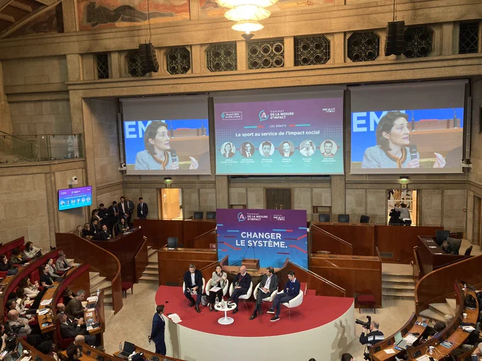 Table ronde sur le sport au service de l’impact social, dans le cadre du Sommet de la Mesure d’Impact 2024.