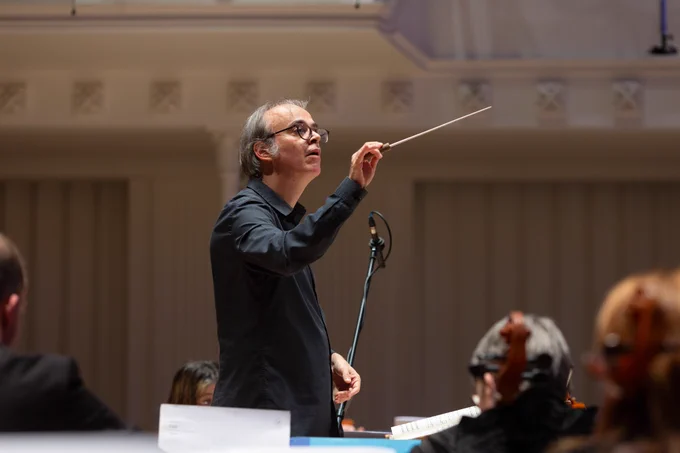 Conductor Ilan Volkov