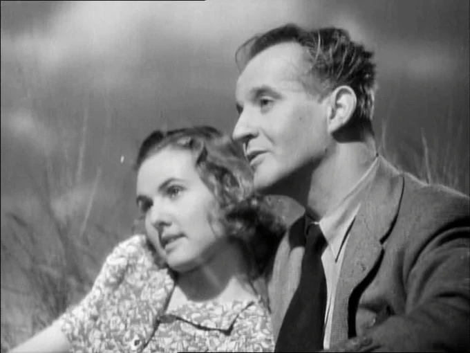 A black and white still from the 1944 film A Canterbury Tale