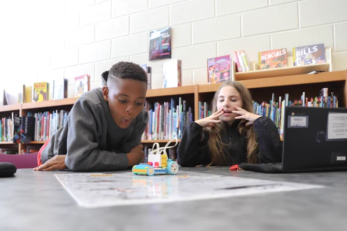 4th graders use LEGO Robotics to navigate the moon