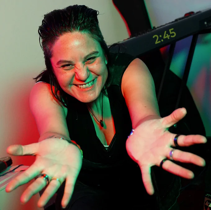 photo of melakki, independent music artist.