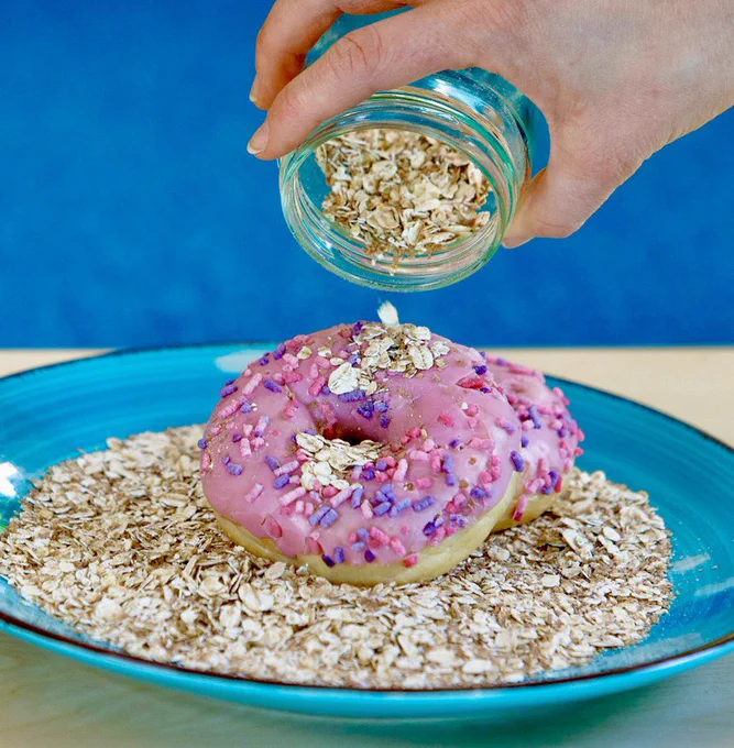 Oats sprinkled over doughnuts. Image credit: Mattias Pettersson/ Umeå University