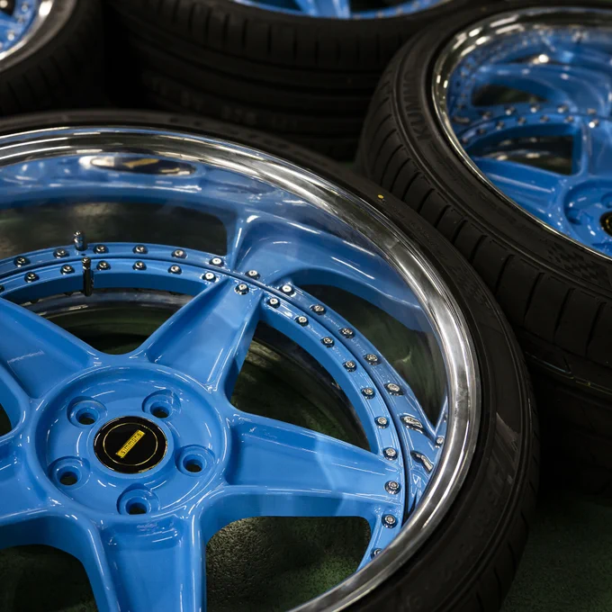 Custom Simmon B45s Wheel & Tyre Package 🥶🥶 💙

20 INCH B45

Paired with KUMHO ECSTA PS71 Tyres
225/35ZR20
275/30ZR20

📞 Call (02) 8577 8577
🏢 Visit 860-868 Princes Hwy, Tempe NSW 2044
👨💻 Shop www.tempetyres.com.au
💰 We accept Zip Money, AfterPay, OpenPay, PayPal.

#b45 #bluerims #bluewheels #3piecewheels #burnouts #prostreet #yeahbud #yeahbudsimmons #customwheels #customrims #simmonsb45 #wheels #australiawheels #wheelsup #2wheelslovers #wheelsandtires #dealsonwheels #car #cargram #rims #carlove #vehicle #carlifestyle #instacar #tires #cargramm #slammed #tireshop #temptyres