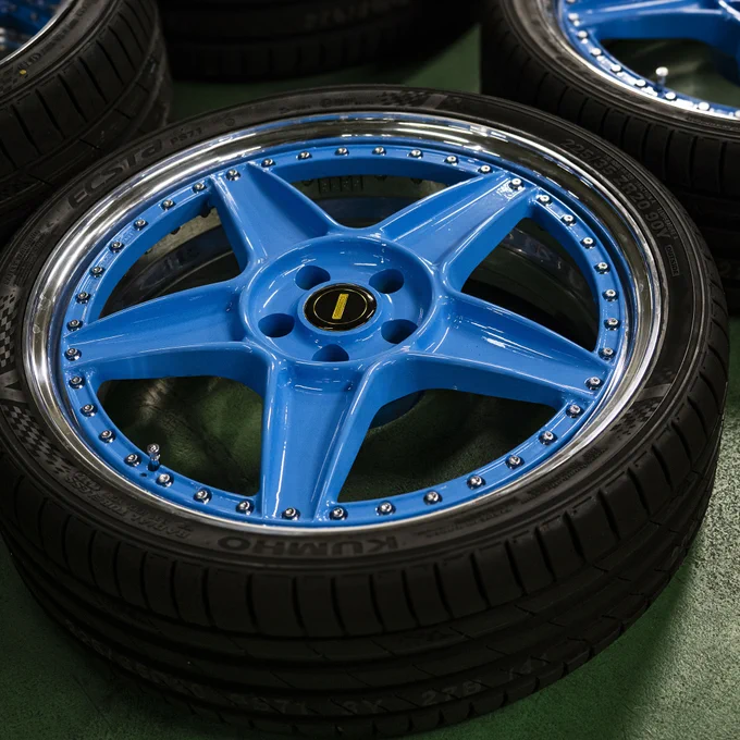 Custom Simmon B45s Wheel & Tyre Package 🥶🥶 💙

20 INCH B45

Paired with KUMHO ECSTA PS71 Tyres
225/35ZR20
275/30ZR20

📞 Call (02) 8577 8577
🏢 Visit 860-868 Princes Hwy, Tempe NSW 2044
👨💻 Shop www.tempetyres.com.au
💰 We accept Zip Money, AfterPay, OpenPay, PayPal.

#b45 #bluerims #bluewheels #3piecewheels #burnouts #prostreet #yeahbud #yeahbudsimmons #customwheels #customrims #simmonsb45 #wheels #australiawheels #wheelsup #2wheelslovers #wheelsandtires #dealsonwheels #car #cargram #rims #carlove #vehicle #carlifestyle #instacar #tires #cargramm #slammed #tireshop #temptyres