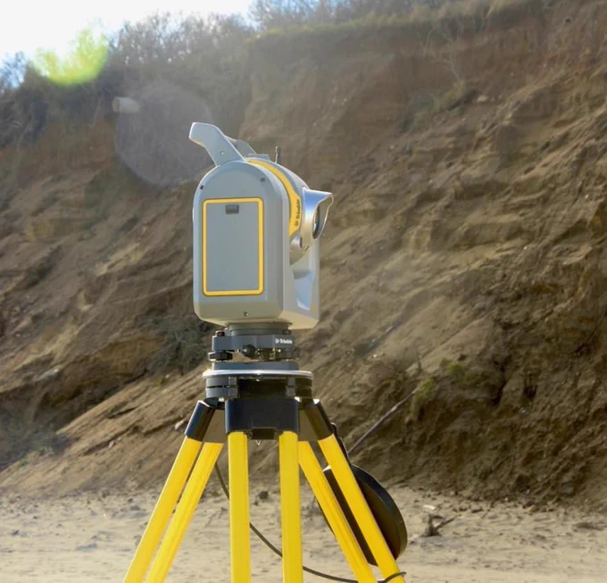 LiDAR device on a tripod.