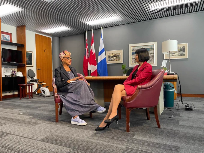 Mayor Olivia Chow welcomes actor Karen Robinson to the Mayor's Office at City Hall.