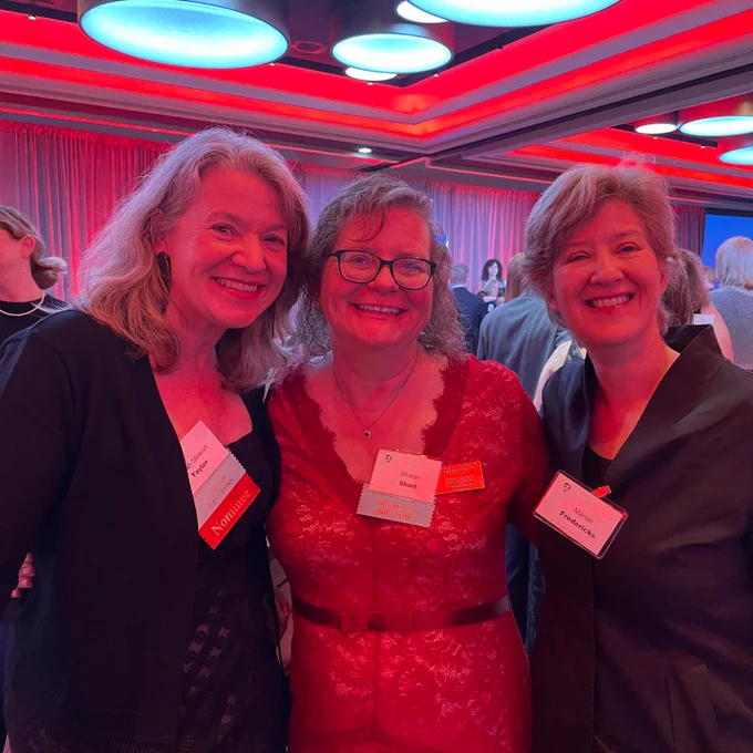 Sarah Stewart Taylor, Sharon Short, Mariah Fredericks