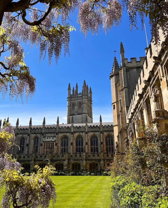 Instagram: @observingoxford