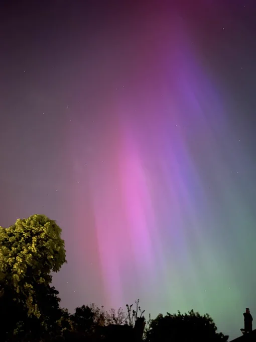 Northern Lights sparkling over Wimbledon