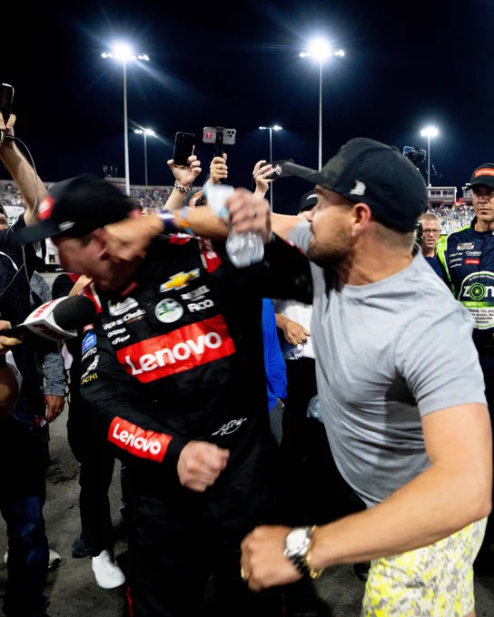 Ricky Stenhouse Jr. and Kyle Busch come to blows on pit road.