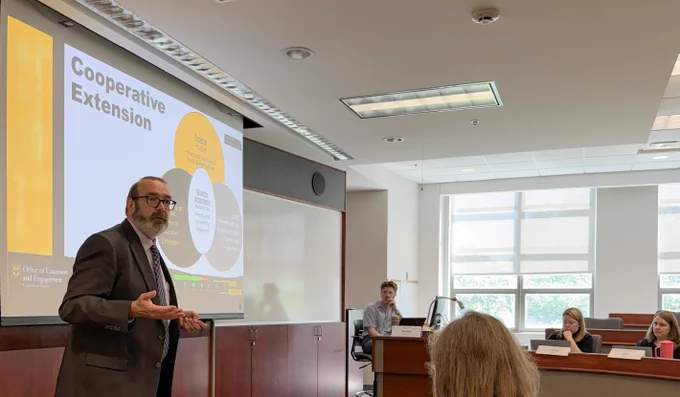 Vice Chancellor for Extension and Engagement, Chad Higgins, speaks to MU Staff Advisory members. 