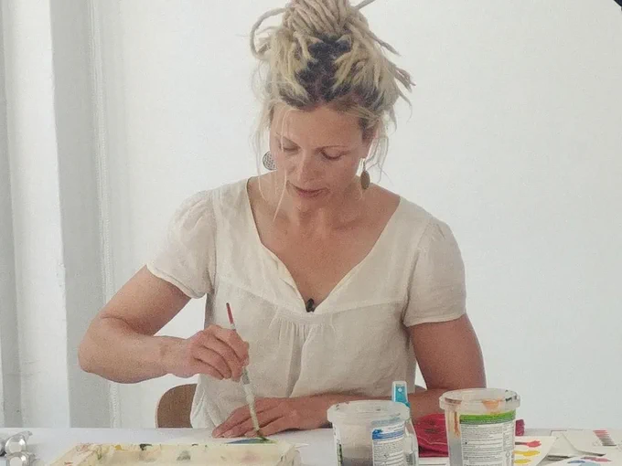 Artist Sarah Jane Richards