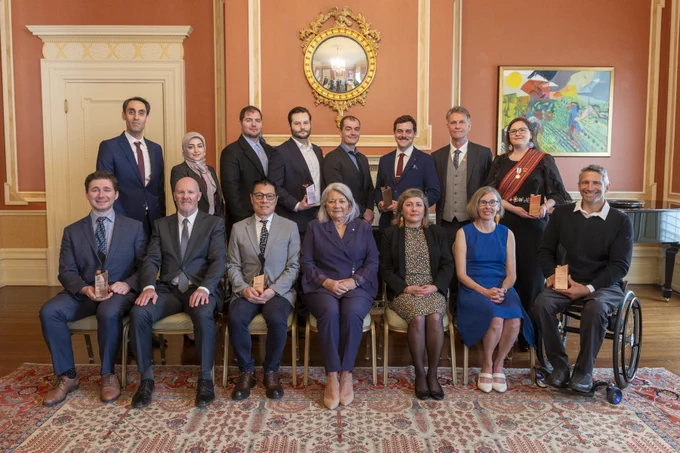 A group photo featuring Governor General Simon and recipients of the Governor General’s Innovation Award.