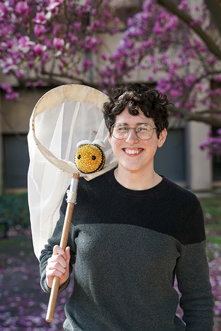 UC Davis doctoral candidate Danielle Rutkowski, Rachel Vannette lab
