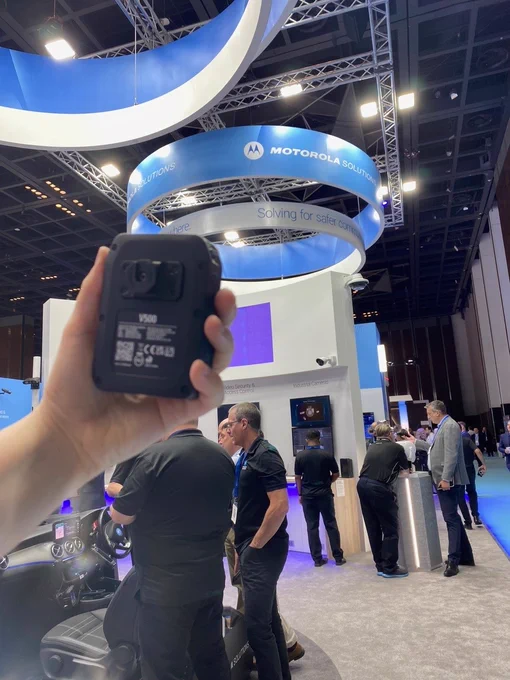 Motorola Solutions V500 Body Worn Video Camera with Peter Jones Klick Fast Connector at CCW 2024