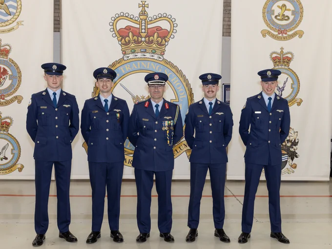 Brigadier General O'Conner with graduating Irish Air Corps trainees 