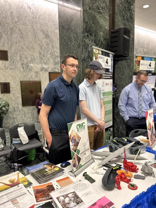 Students at expo table