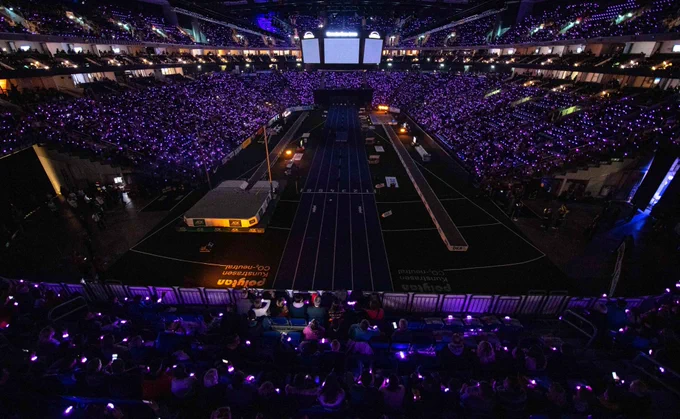 CrowdLED light show at the indoor world tournament