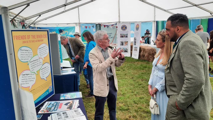 Friends of the River Exe volunteer introduces citizen science to Michael Caines MBE at Devon County Show