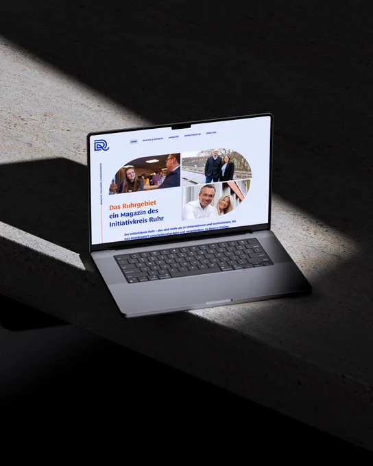 Showcase - 9elements x dasruhrgebiet - Laptop Mockup Graphic presenting the website