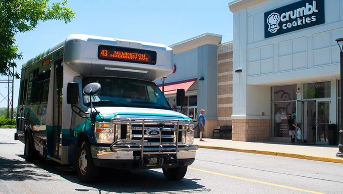 COAST bus operating in Newington, NH.