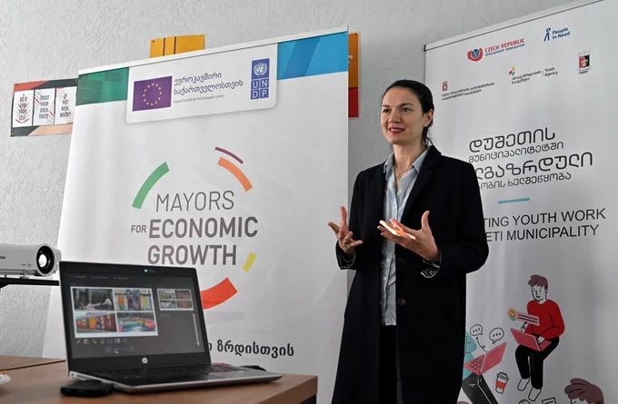 We are using artificial intelligence to drive sustainable, inclusive local economic development! Our partnership with UrbanistAI helps Georgian municipalities innovate in urban planning and engage youth in reimagining public spaces.
Photo: UNDP/Vladimir Valishvili