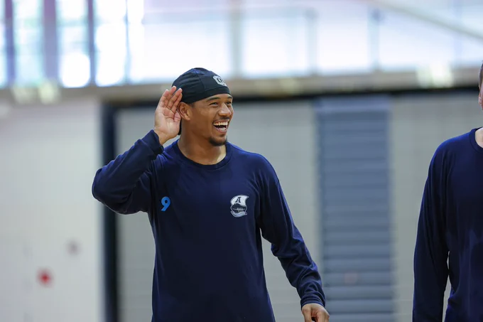 On Monday, May 27, 2024, the Toronto Argonauts hosted a "Huddle Up" anti-bullying program, with over 400 local Guelph elementary school students in attendance at the Guelph Gryphons Athletics Centre