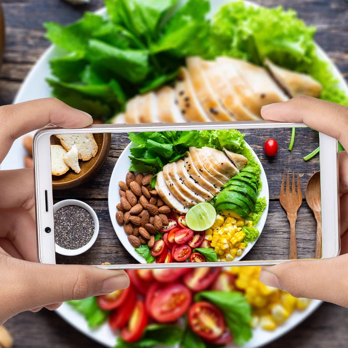 Picture this: Snapping photos of our food could be good for us