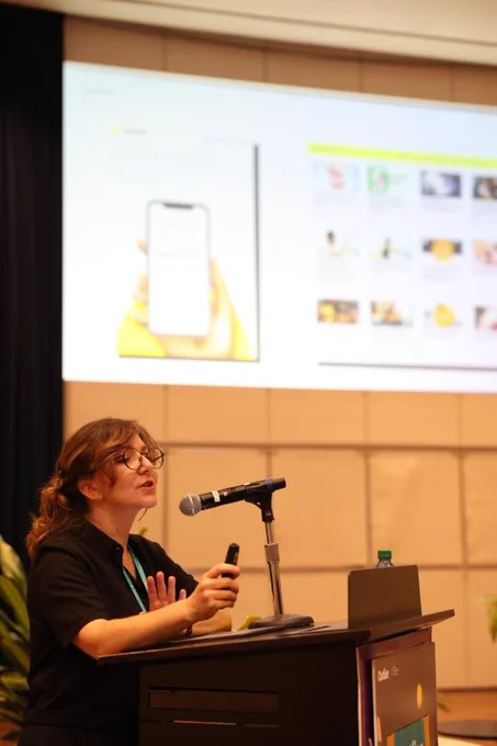Visualizing Health: Bridging the Gap Between Science and Society by Catalina Perez