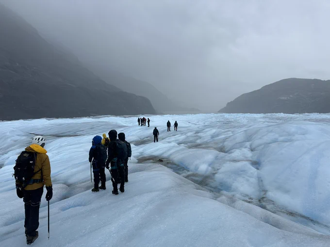 Fotografías de la expedición de la UC y la Universidad de Columbia en la Patagonia. Créditos: Crédito fotográfico: Glaciar Grey/Jacqueline Austermann.