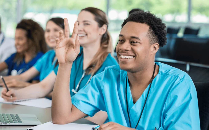 AACN Survey Paints Enrollment Picture