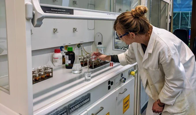 Dr Brusgaard carries out stable isotope analysis on the 6000-year old animal bones at the Centre for Isotope Research at the University of Groningen. Credit: University of Groningen/EDAN project.