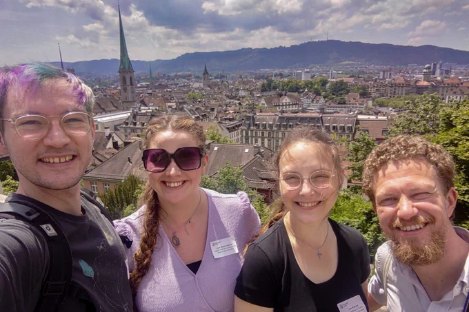 Stephan, Jane, Lisa und Björn bei der Konferenz Science Communication in the Age of Artificial Intelligence