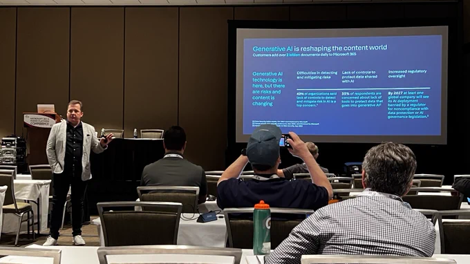 Chris McNulty presenting content management and collaboration in the era of AI at TechCon365 - Seattle.