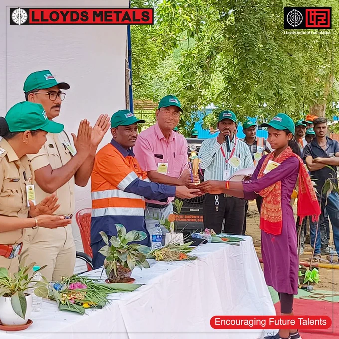 World Environment Week celebrated at Ekra Khurd, Gadchiroli with a drawing competition