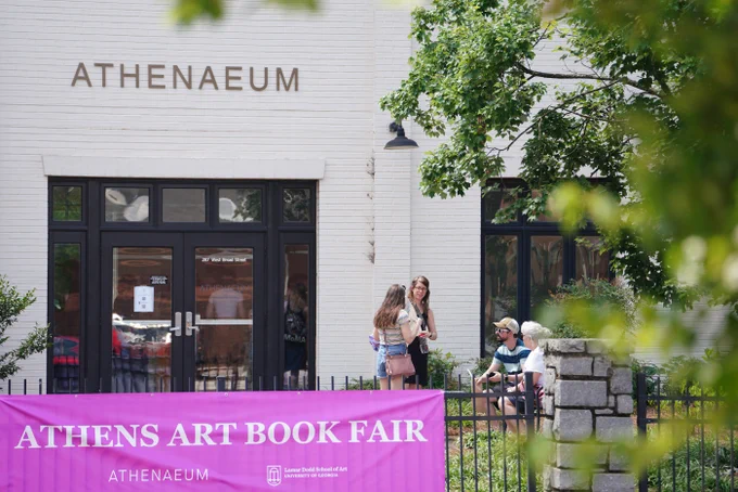 People outside of the Athenaeum during the 2023 Athens Art Book Fair. Photo courtesy of Sidney Chansamone.