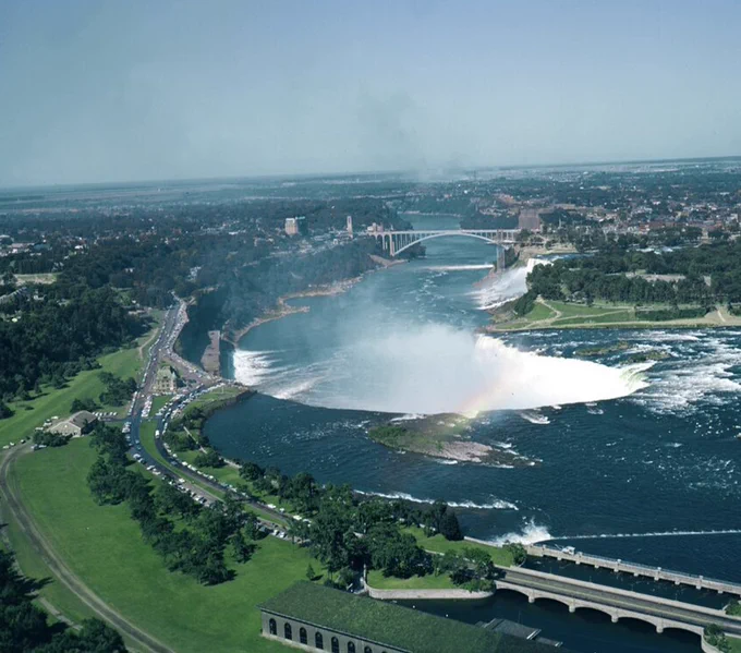 [Aerial view of the Horseshoe Falls, Niagara Falls (Archives of Ontario, RG 65-35 Tourism promotion photos, Department of Travel and Publicity, I0005746)]