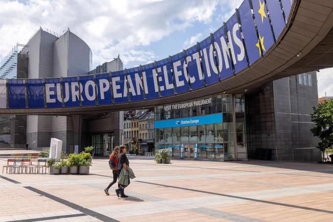 The European Parliament buildings in Brussels. Credit: grough.co.uk / Alamy Stock Photo